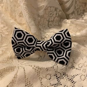 Boys youth black and white geometrical cotton adjustable bow tie